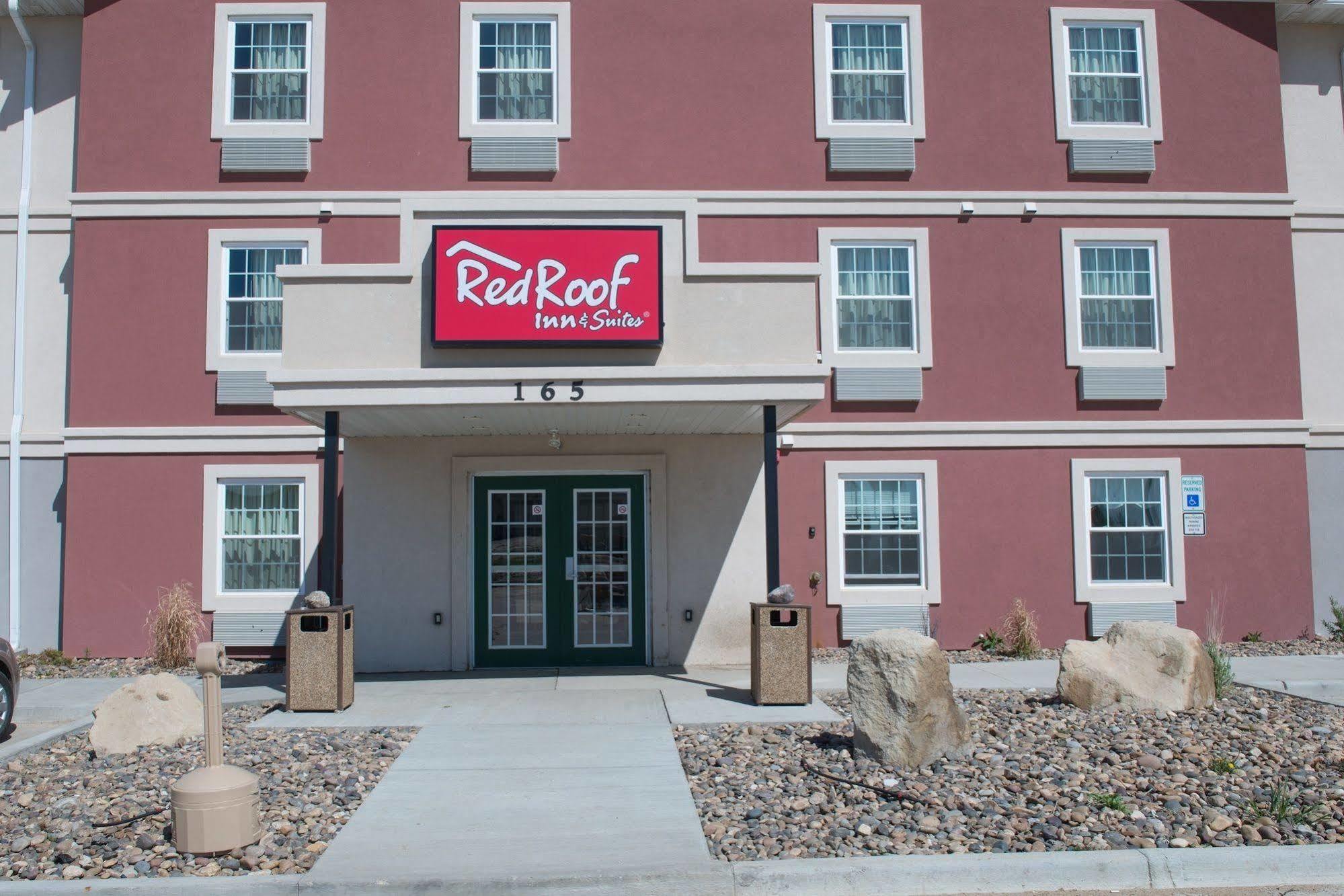 Red Roof Inn & Suites Dickinson Exterior photo